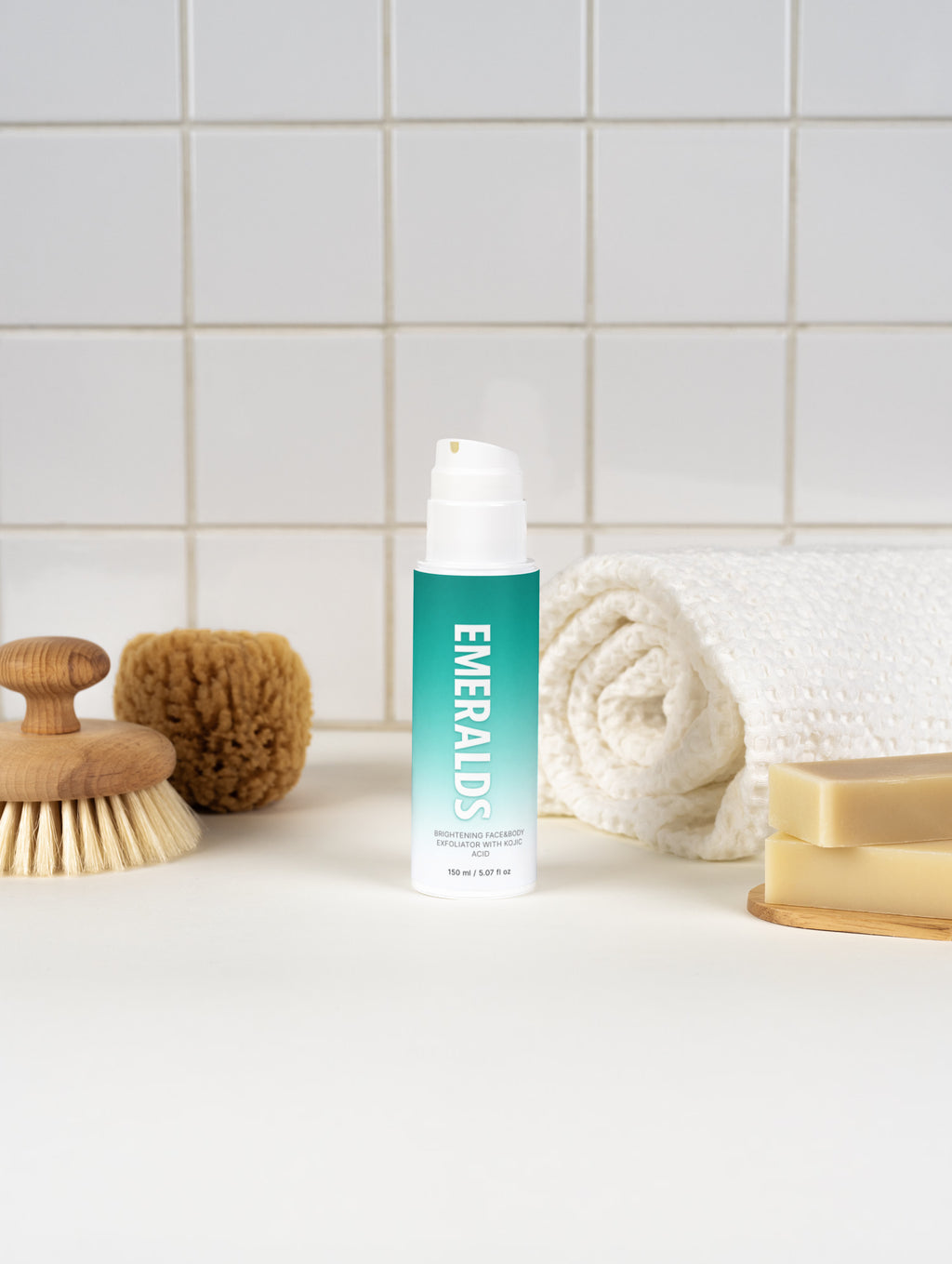 Brightening Face&Body Exfoliator with Kojic Acid